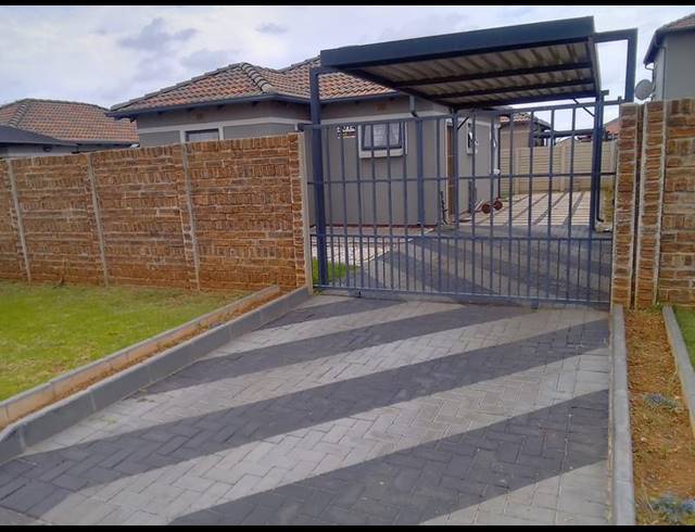 3 BEDROOM HOUSE FOR SALE IN ANDEON